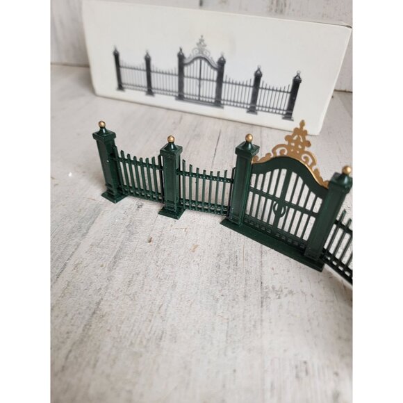 Dept 56 55140 Village Wrought Iron Gate And Fence Heritage collection xmas - Picture 5 of 7